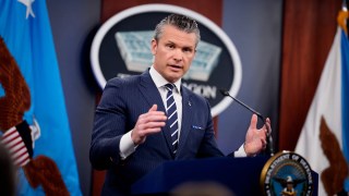 Judge Rules Pentagon’s Press Policy Violates First and 5th Amendments in Victory for New York Times
