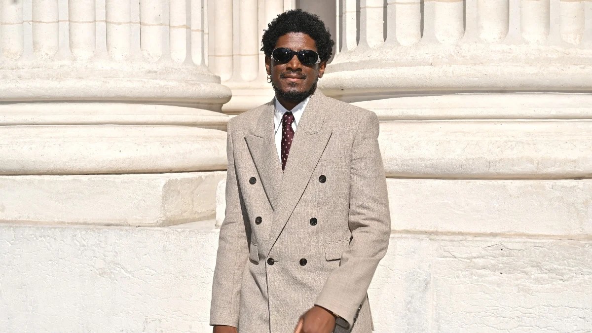 Labrinth attends the Saint Laurent Menswear Spring/Summer 2026 show as part of Paris Fashion Week on June 24, 2025 in Paris, France