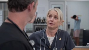 Nurse Dana talks to Dr. Abbot in an exclusive clip of "The Pitt" Season 2, Episode 14
