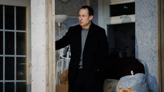 ‘The Other Place’ Off Broadway Review: Tobias Menzies and Emma D’Arcy Wage a War of the Ashes
